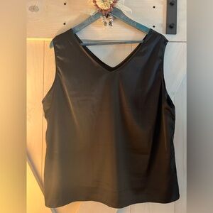 Beautiful Silk Black Top 🖤